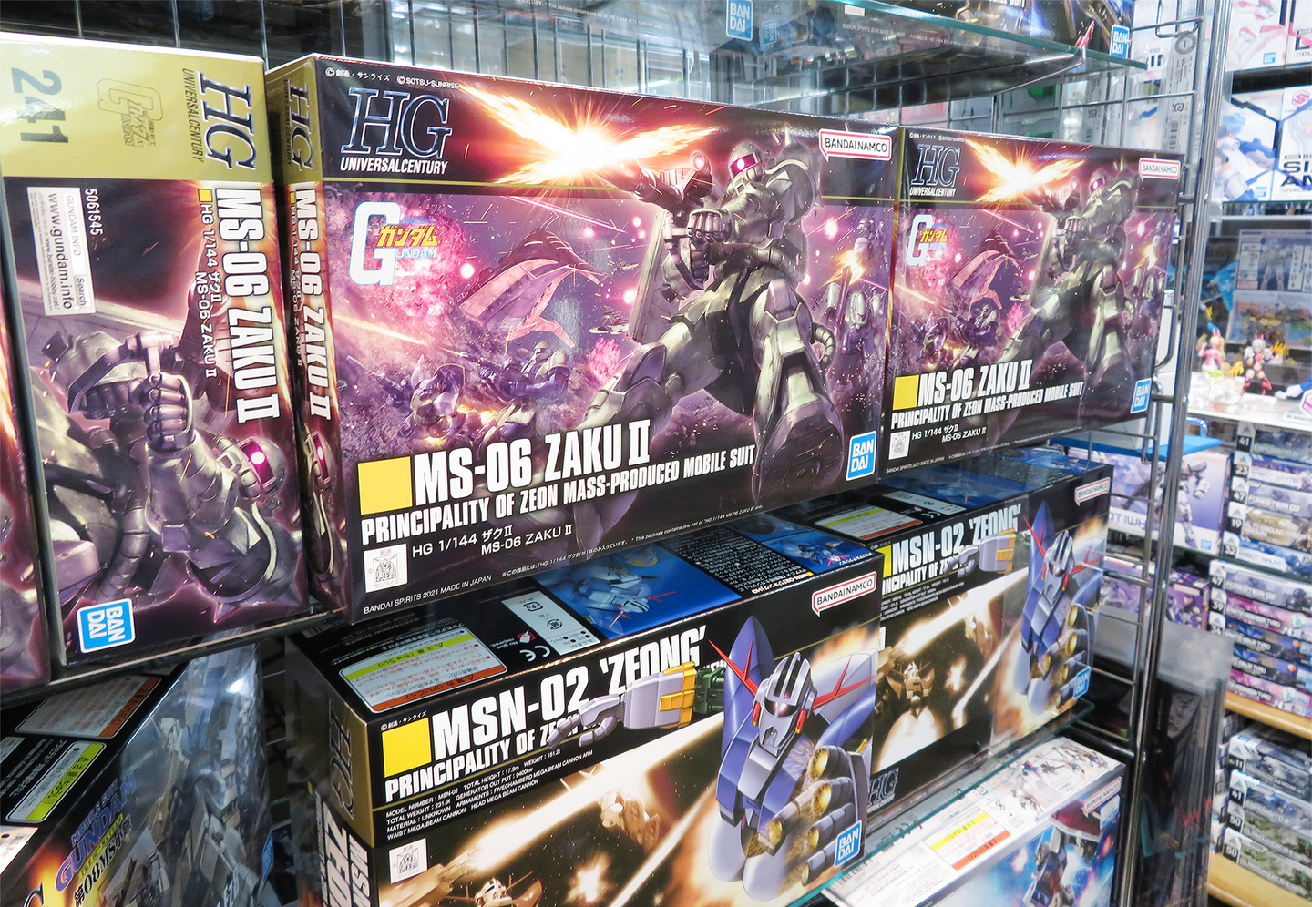 Images of GUNDAM merchandise sold at YAMASHIROYA2