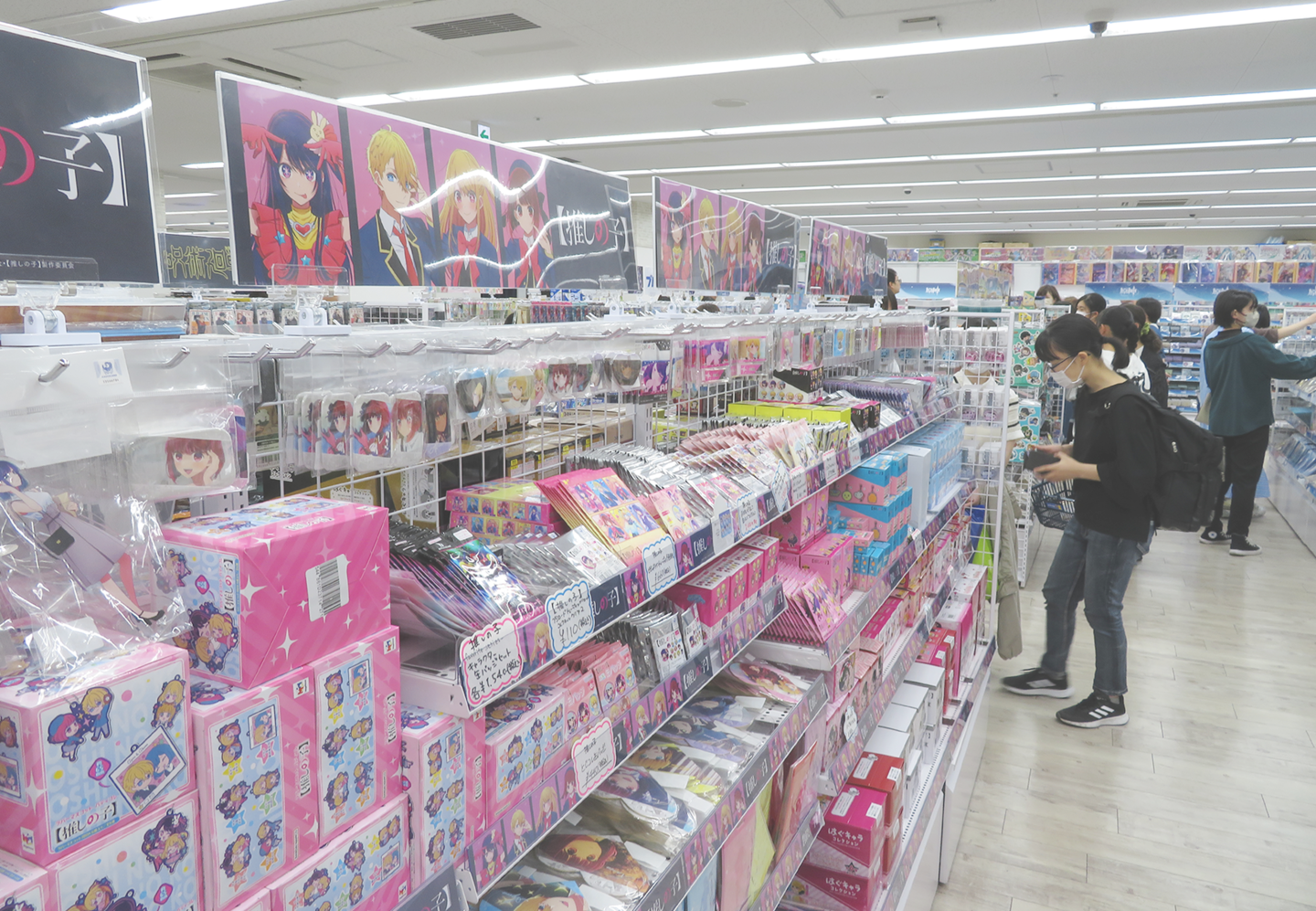 Illustrations of the interior of Animate Ikebukuro Main Store4